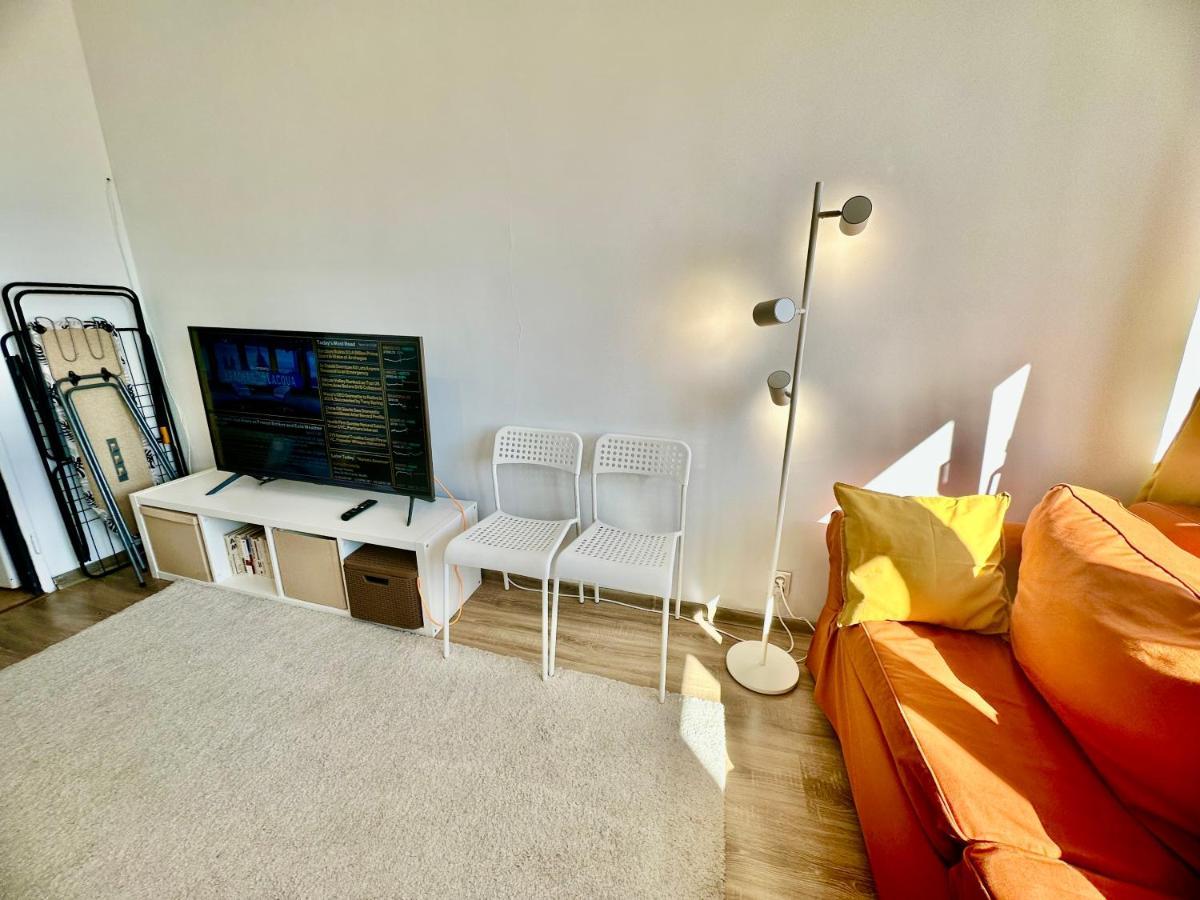 Super Apartament Brown 2X Metro Nowy Wifi Netflix Spotify Panorama Miasta Warsaw Exterior photo